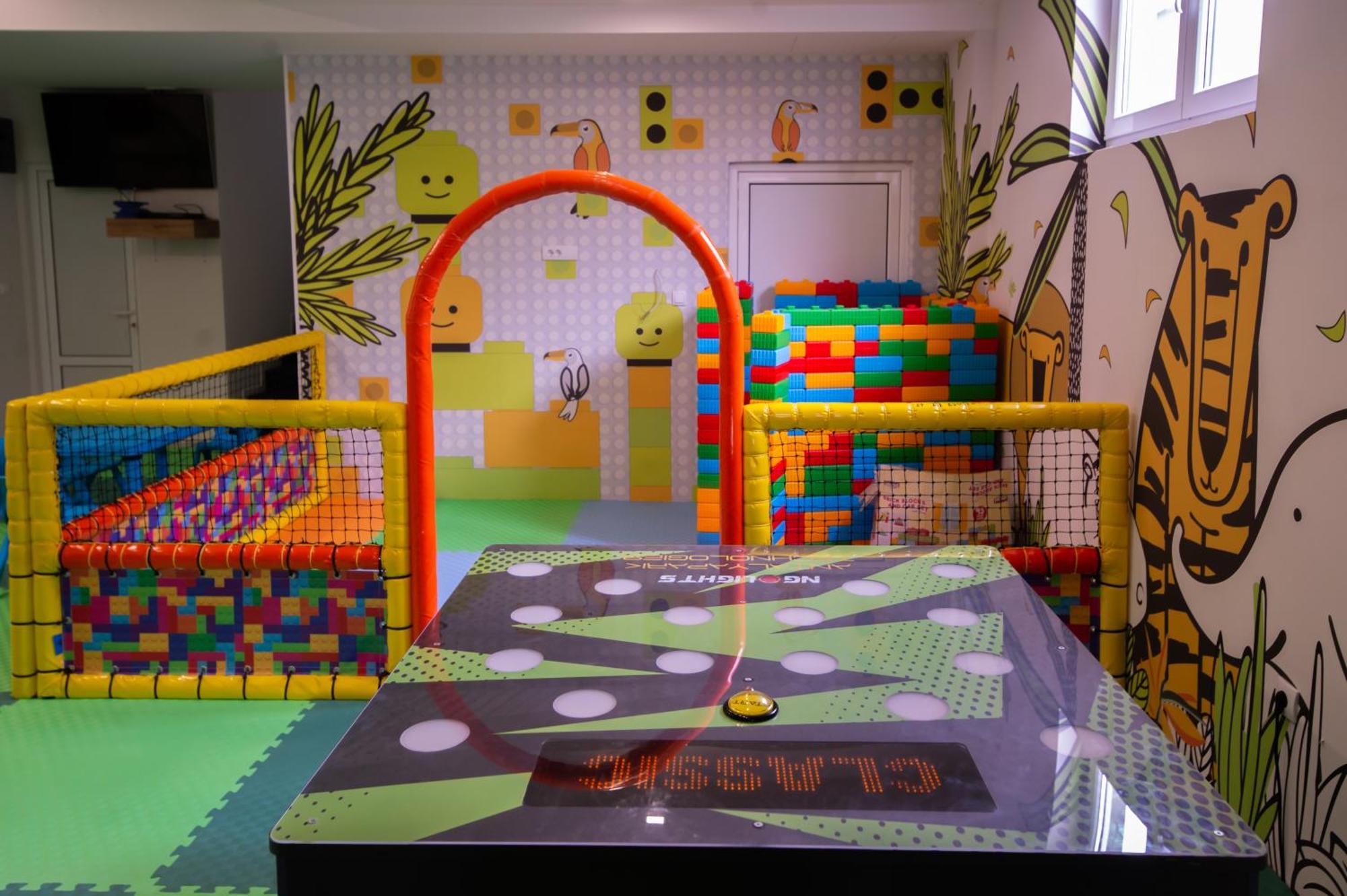 Hotel Nest Bijeljina Extérieur photo