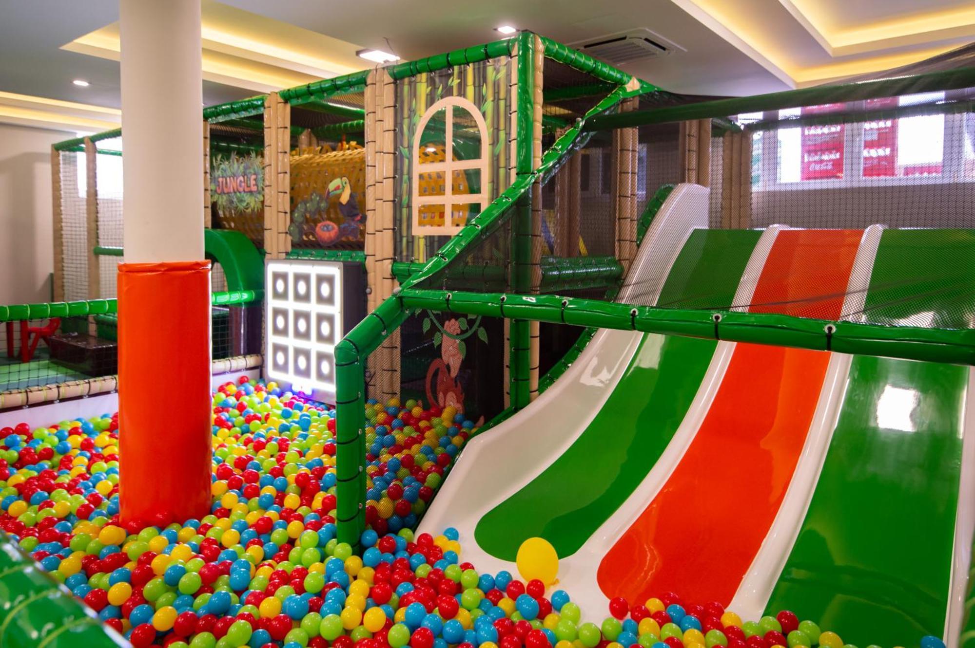 Hotel Nest Bijeljina Extérieur photo