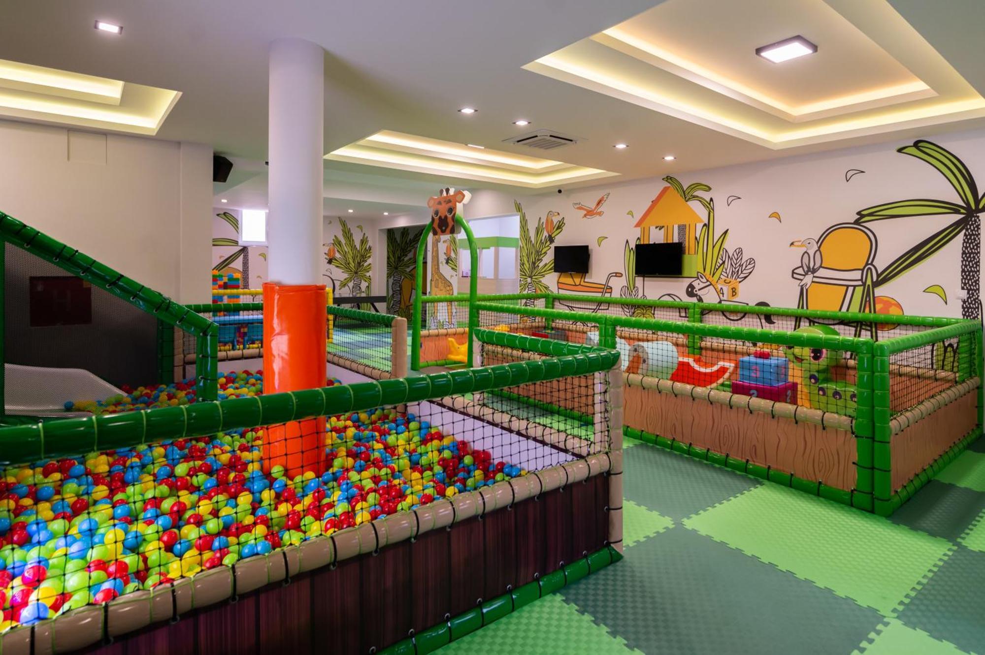 Hotel Nest Bijeljina Extérieur photo