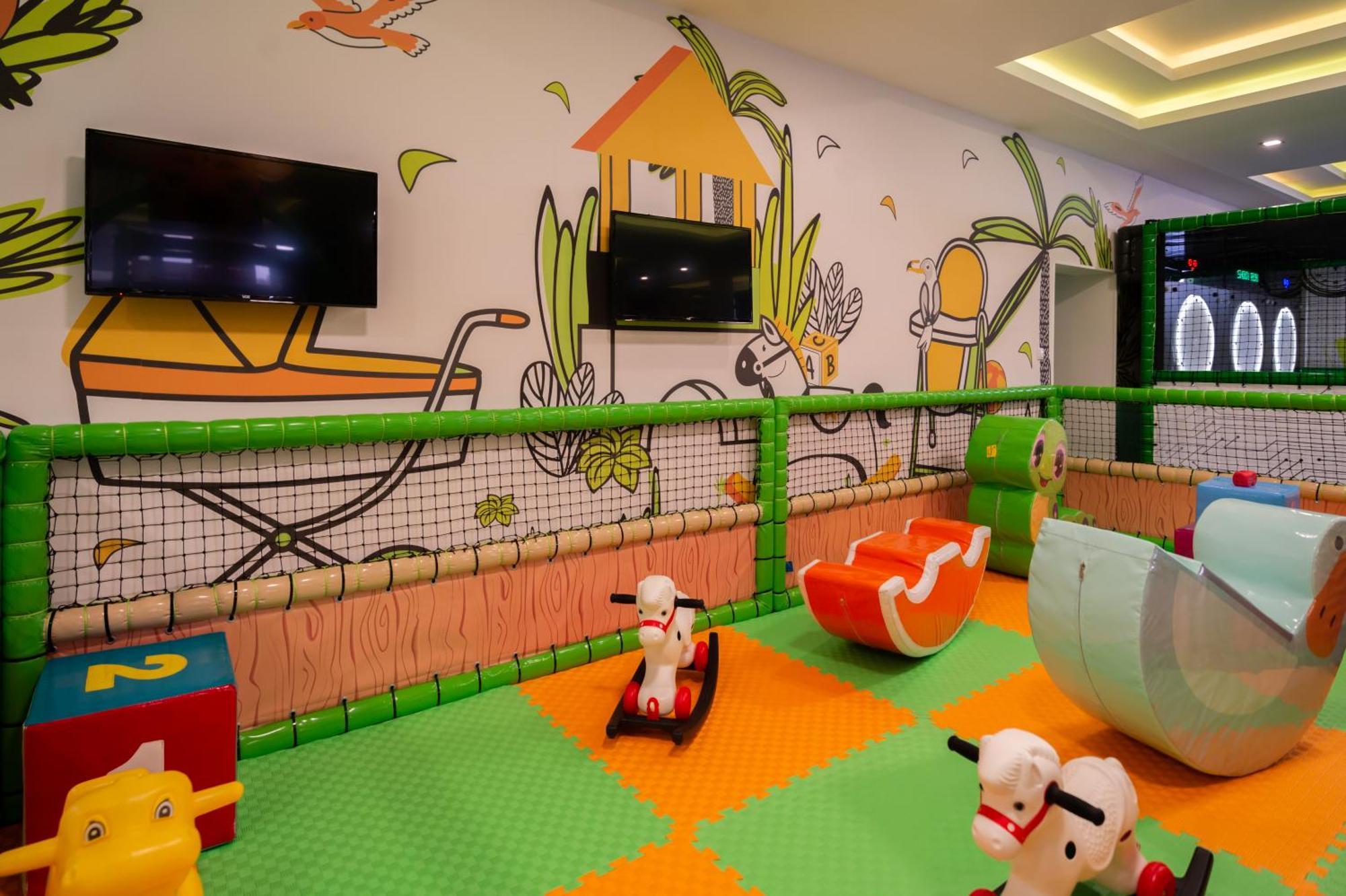 Hotel Nest Bijeljina Extérieur photo