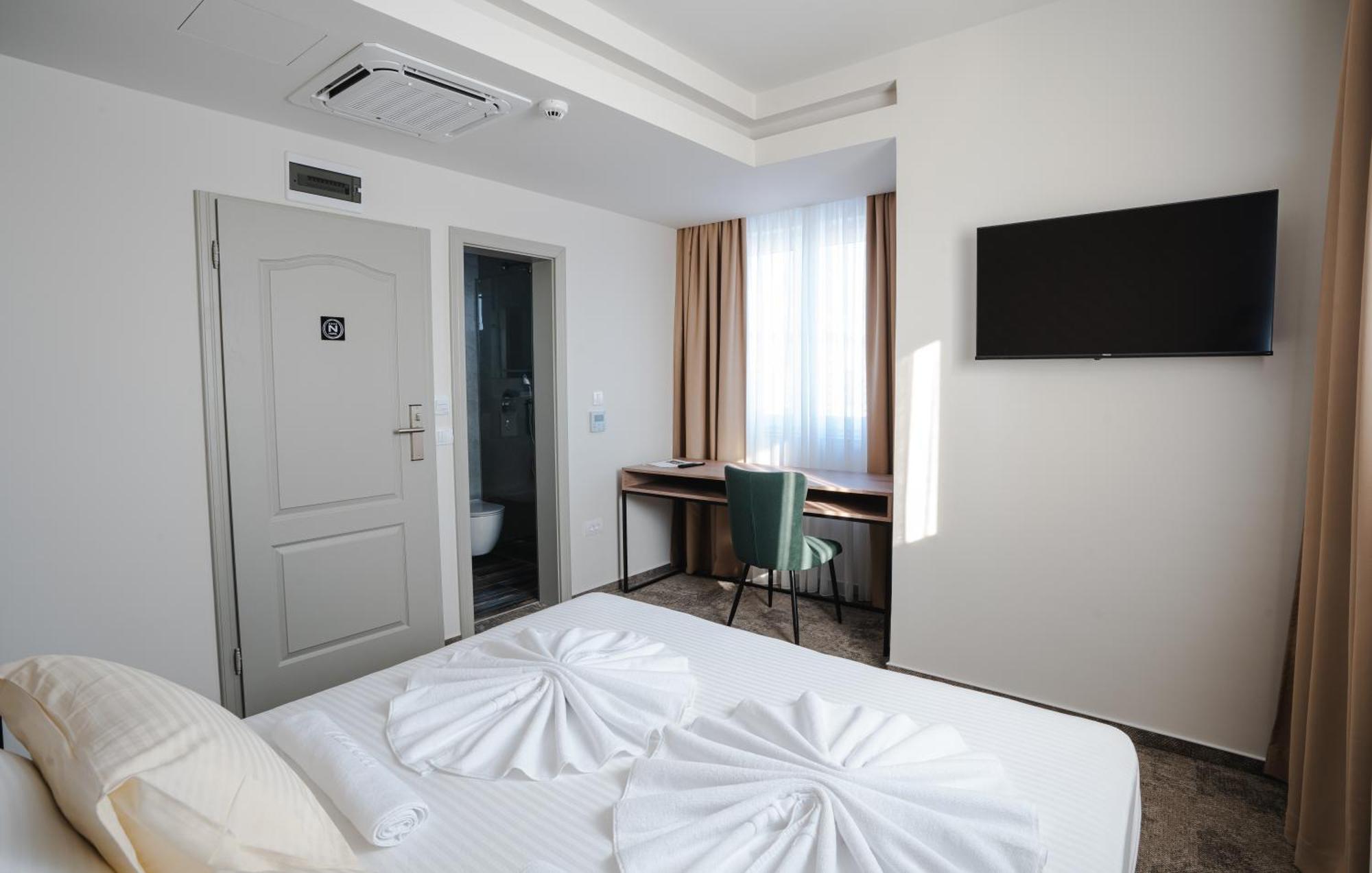 Hotel Nest Bijeljina Extérieur photo