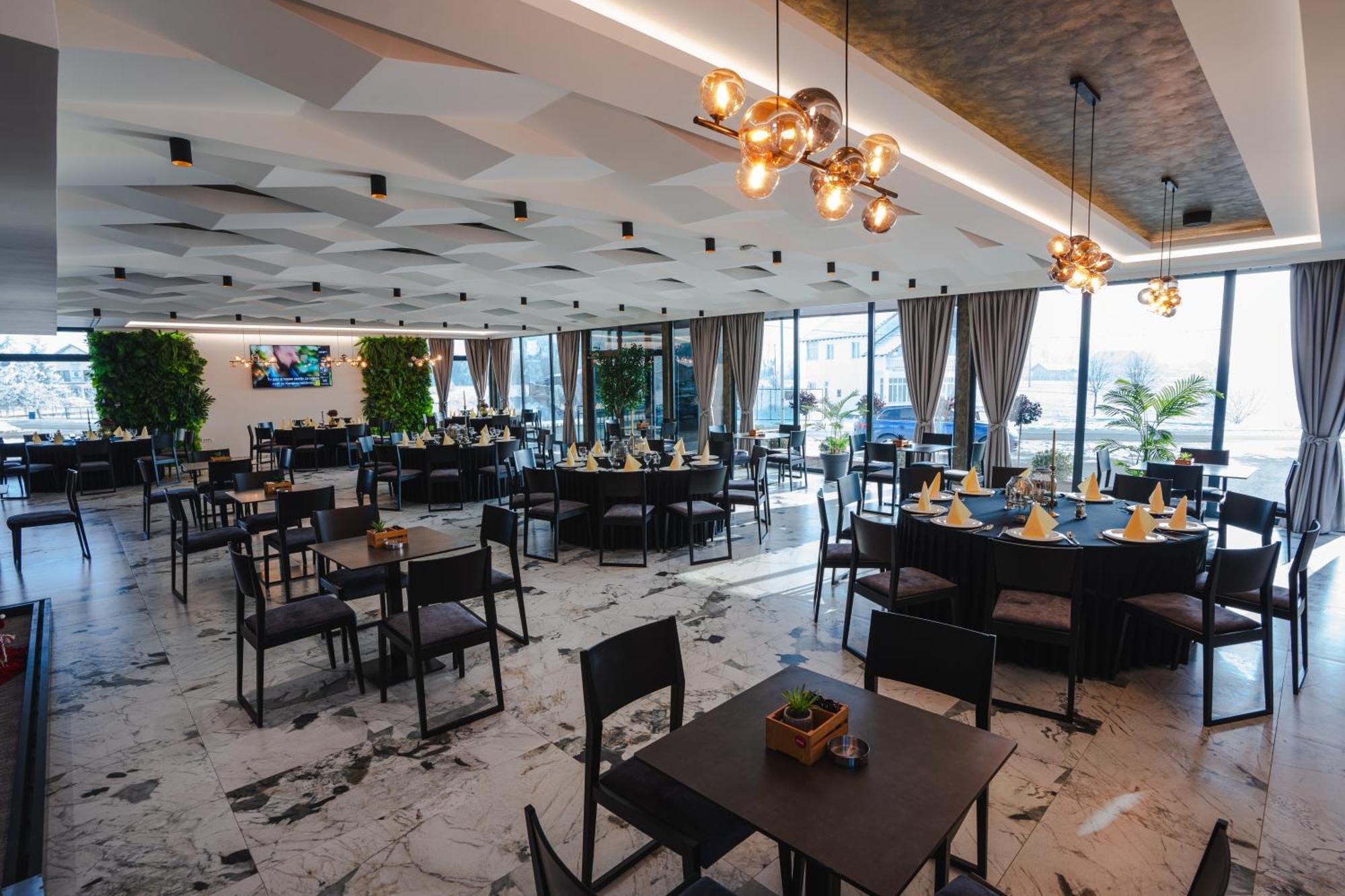 Hotel Nest Bijeljina Extérieur photo