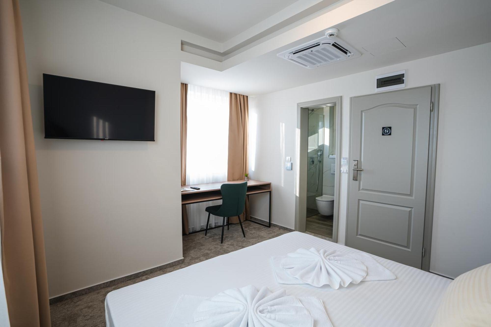 Hotel Nest Bijeljina Extérieur photo