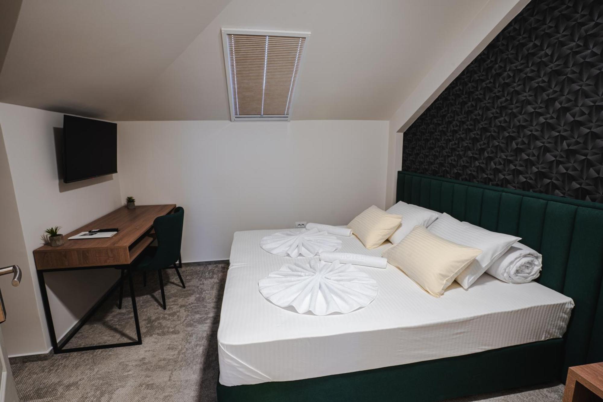 Hotel Nest Bijeljina Extérieur photo