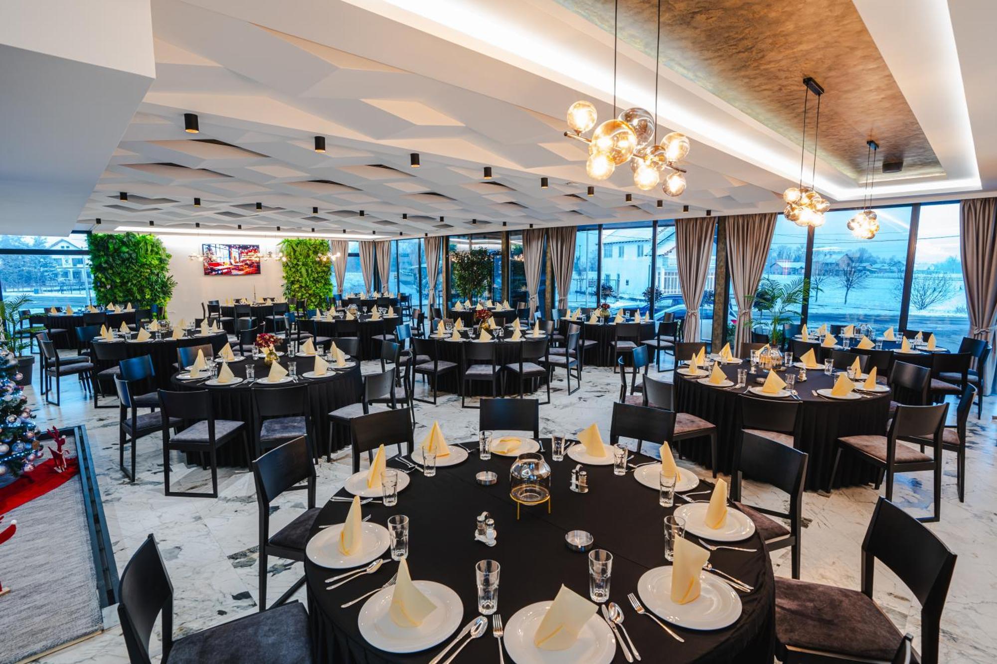 Hotel Nest Bijeljina Extérieur photo
